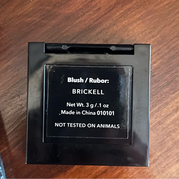 Blush and Highlighter Set - Picture 5 of 9